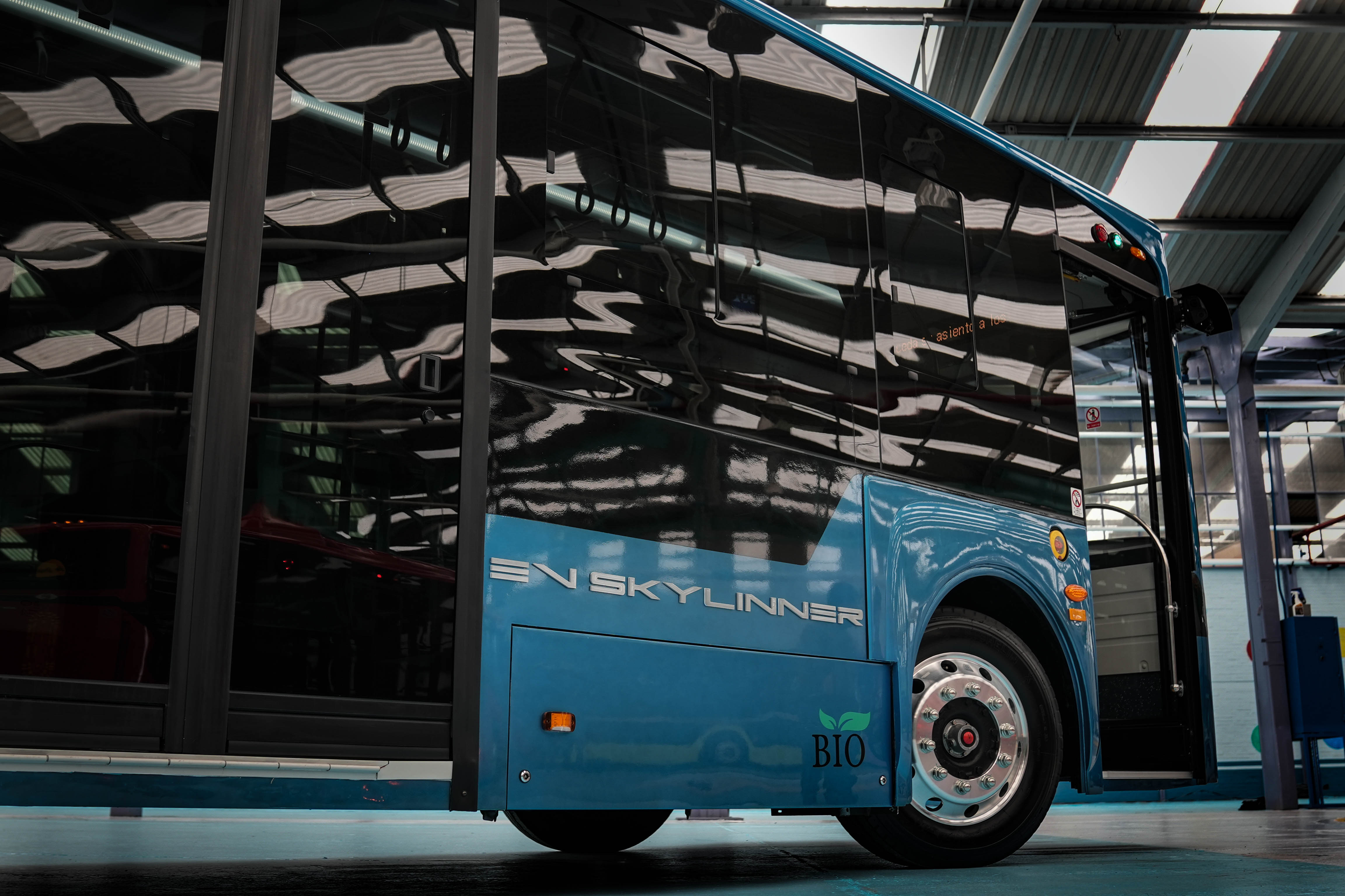 EV SKYLINNER — autobús eléctrico urbano en operación